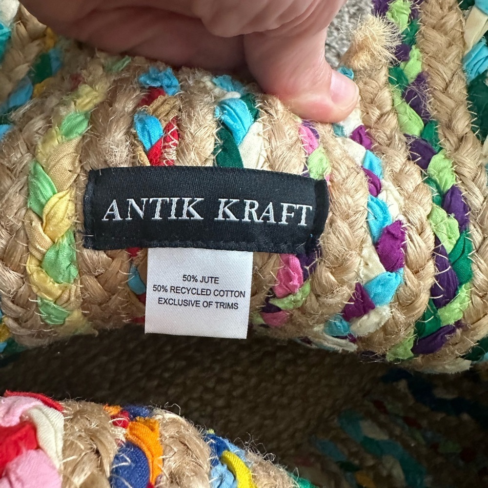Antik Kraft -Ruhi Tote Multi colored Jute recycled cotton Round Bag - Picture 3 of 6